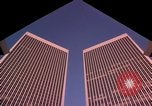 Immagine di Los Angeles grattacielo edifici Los Angeles California USA, 1976, secondo 11 filmato di repertorio 65675033253