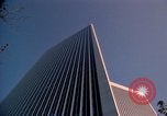 Immagine di Los Angeles grattacielo edifici Los Angeles California USA, 1976, secondo 41 filmato di repertorio 65675033253