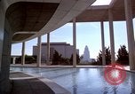 Immagine di Mark Taper Forum Music Center Los Angeles California USA, 1976, secondo 18 filmato di repertorio 65675033260