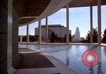 Immagine di Mark Taper Forum Music Center Los Angeles California USA, 1976, secondo 34 filmato di repertorio 65675033260