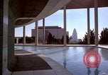 Immagine di Mark Taper Forum Music Center Los Angeles California USA, 1976, secondo 37 filmato di repertorio 65675033260