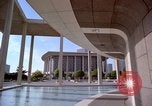 Immagine di Mark Taper Forum Music Center Los Angeles California USA, 1976, secondo 45 filmato di repertorio 65675033260
