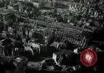 Immagine di Vista aerea dei danni della seconda guerra mondiale Berlino Germania, 1947, secondo 4 filmato di repertorio 65675033264