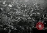 Immagine di Vista aerea dei danni della seconda guerra mondiale Berlino Germania, 1947, secondo 7 filmato di repertorio 65675033264
