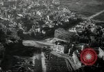 Immagine di Vista aerea dei danni della seconda guerra mondiale Berlino Germania, 1947, secondo 10 filmato di repertorio 65675033264