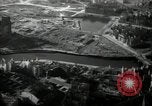 Immagine di Vista aerea dei danni della seconda guerra mondiale Berlino Germania, 1947, secondo 26 filmato di repertorio 65675033264