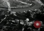 Immagine di Vista aerea dei danni della seconda guerra mondiale Berlino Germania, 1947, secondo 32 filmato di repertorio 65675033264