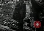 Immagine di Vista aerea dei danni della seconda guerra mondiale Berlino Germania, 1947, secondo 35 filmato di repertorio 65675033264