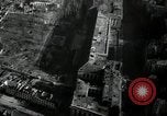 Immagine di Vista aerea dei danni della seconda guerra mondiale Berlino Germania, 1947, secondo 36 filmato di repertorio 65675033264