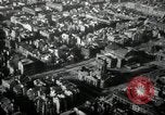 Immagine di Vista aerea dei danni della seconda guerra mondiale Berlino Germania, 1947, secondo 50 filmato di repertorio 65675033264