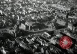 Immagine di Vista aerea dei danni della seconda guerra mondiale Berlino Germania, 1947, secondo 53 filmato di repertorio 65675033264
