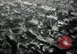 Immagine di Vista aerea dei danni della seconda guerra mondiale Berlino Germania, 1947, secondo 57 filmato di repertorio 65675033264