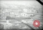 Immagine di Vedute aeree di guerra gli edifici danneggiati Berlino Germania, 1947, secondo 29 filmato di repertorio 65675033265