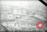 Immagine di Vedute aeree di guerra gli edifici danneggiati Berlino Germania, 1947, secondo 32 filmato di repertorio 65675033265