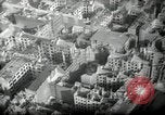 Immagine di Vedute aeree di guerra gli edifici danneggiati Berlino Germania, 1947, secondo 55 filmato di repertorio 65675033265
