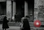 Immagine di Edicola nel settore britannico di Berlino Berlino Germania, 1947, secondo 6 filmato di repertorio 65675033268