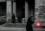 Immagine di Edicola nel settore britannico di Berlino Berlino Germania, 1947, secondo 8 filmato di repertorio 65675033268