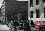 Immagine di Donne tedesche che liberano le macerie a Berlino Berlino Germania, 1947, secondo 44 filmato di repertorio 65675033269