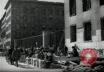 Immagine di Donne tedesche che liberano le macerie a Berlino Berlino Germania, 1947, secondo 49 filmato di repertorio 65675033269