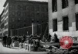 Immagine di Donne tedesche che liberano le macerie a Berlino Berlino Germania, 1947, secondo 51 filmato di repertorio 65675033269