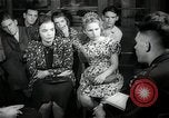 Immagine di Studenti tedeschi dopo la seconda guerra mondiale Francoforte GERMANIA, 1946, secondo 6 filmato di repertorio 65675033270