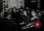 Immagine di Studenti tedeschi dopo la seconda guerra mondiale Francoforte GERMANIA, 1946, secondo 14 filmato di repertorio 65675033270