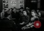 Immagine di Studenti tedeschi dopo la seconda guerra mondiale Francoforte GERMANIA, 1946, secondo 15 filmato di repertorio 65675033270