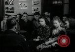 Immagine di Studenti tedeschi dopo la seconda guerra mondiale Francoforte GERMANIA, 1946, secondo 16 filmato di repertorio 65675033270
