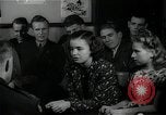Immagine di Studenti tedeschi dopo la seconda guerra mondiale Francoforte GERMANIA, 1946, secondo 24 filmato di repertorio 65675033270