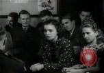 Immagine di Studenti tedeschi dopo la seconda guerra mondiale Francoforte GERMANIA, 1946, secondo 32 filmato di repertorio 65675033270