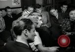 Immagine di Studenti tedeschi dopo la seconda guerra mondiale Francoforte GERMANIA, 1946, secondo 46 filmato di repertorio 65675033270