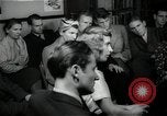 Immagine di Studenti tedeschi dopo la seconda guerra mondiale Francoforte GERMANIA, 1946, secondo 50 filmato di repertorio 65675033270