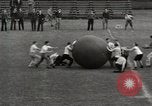 Immagine di Spingere la sfera corrispondono Chicago Illinois USA, 1932, secondo 18 filmato di repertorio 65675033275