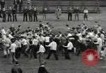 Immagine di Spingere la sfera corrispondono Chicago Illinois USA, 1932, secondo 24 filmato di repertorio 65675033275