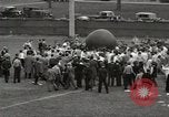 Immagine di Spingere la sfera corrispondono Chicago Illinois USA, 1932, secondo 38 filmato di repertorio 65675033275