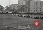 Immagine di Spingere la sfera corrispondono Chicago Illinois USA, 1932, secondo 51 filmato di repertorio 65675033275