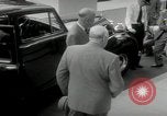 Immagine di Dwight D Eisenhower e Winston Churchill Washington DC USA, 1953, secondo 52 filmato di repertorio 65675033296