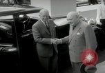 Immagine di Dwight D Eisenhower e Winston Churchill Washington DC USA, 1953, secondo 56 filmato di repertorio 65675033296