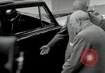 Immagine di Dwight D Eisenhower e Winston Churchill Washington DC USA, 1953, secondo 62 filmato di repertorio 65675033296