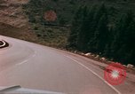 Immagine di Scene di strada Glenwood Canyon Colorado United States USA, 1971, secondo 14 filmato di repertorio 65675033331