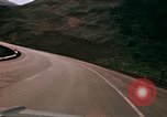 Immagine di Scene di strada Glenwood Canyon Colorado United States USA, 1971, secondo 18 filmato di repertorio 65675033331