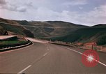 Immagine di Scene di strada Glenwood Canyon Colorado United States USA, 1971, secondo 33 filmato di repertorio 65675033331
