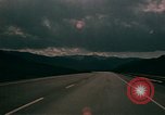 Immagine di Scene di strada Glenwood Canyon Colorado United States USA, 1971, secondo 52 filmato di repertorio 65675033331