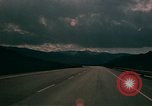 Immagine di Scene di strada Glenwood Canyon Colorado United States USA, 1971, secondo 53 filmato di repertorio 65675033331