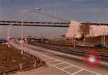 Immagine di Verrazzano Narrows Bridge Brooklyn New York City USA, 1971, secondo 5 filmato di repertorio 65675033334