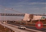 Immagine di Verrazzano Narrows Bridge Brooklyn New York City USA, 1971, secondo 17 filmato di repertorio 65675033334