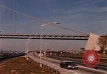 Immagine di Verrazzano Narrows Bridge Brooklyn New York City USA, 1971, secondo 22 filmato di repertorio 65675033334