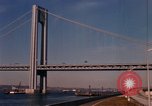 Immagine di Verrazzano Narrows Bridge Brooklyn New York City USA, 1971, secondo 31 filmato di repertorio 65675033334
