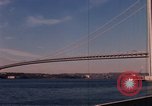 Immagine di Verrazzano Narrows Bridge Brooklyn New York City USA, 1971, secondo 43 filmato di repertorio 65675033334