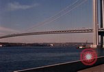 Immagine di Verrazzano Narrows Bridge Brooklyn New York City USA, 1971, secondo 47 filmato di repertorio 65675033334